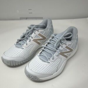 New balance, tennis shoes, size 10